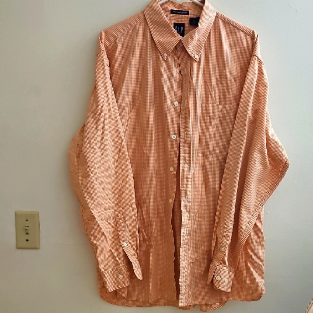 XL GAP Men's Peach Plaid Button Down Shirt